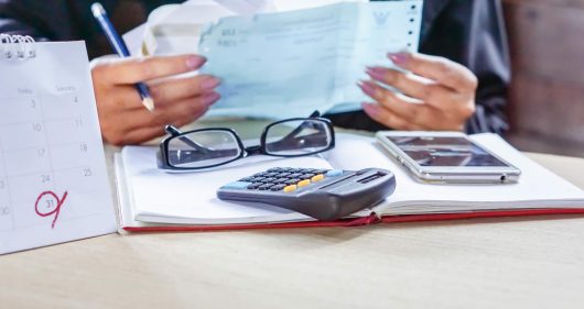 Saiba como cobrar clientes inadimplentes